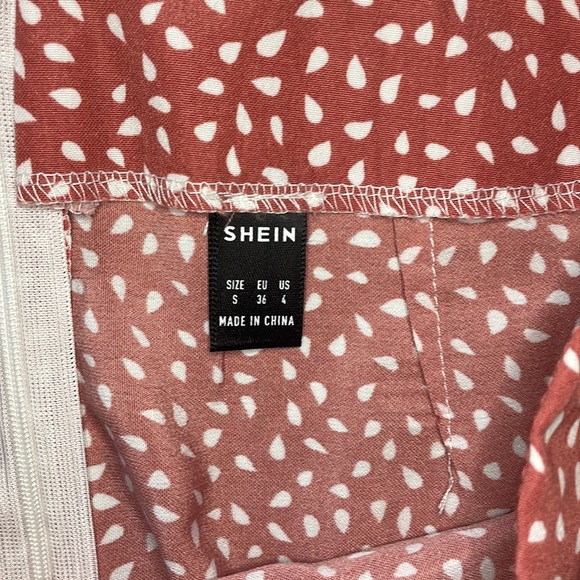 Shein Skirt Size Small pink and white - Picture 4 of 4